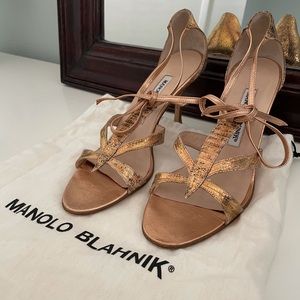 Manolo Blahnik Rose/Copper Metallic